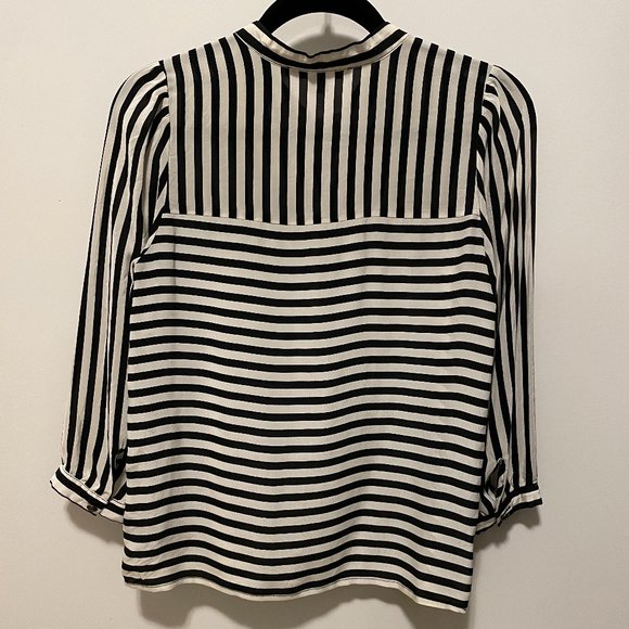 Love21 Forever 21 Black & White Stripe Silk Blouse Size S - Picture 5 of 5